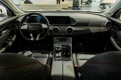 Автомобиль Forthing T5 EVO, 1.5 л, передний привод, Робот, бензин в наличии в Краснодаре
