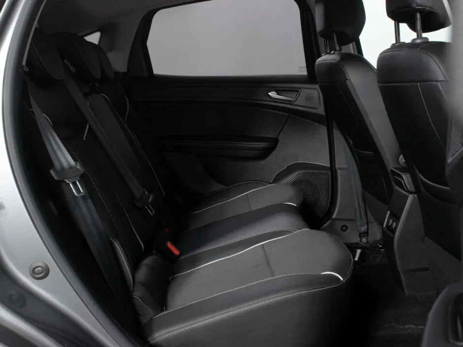 Автомобиль Renault Arkana, 1.6 л, передний привод, Вариатор, бензин в наличии в Самаре