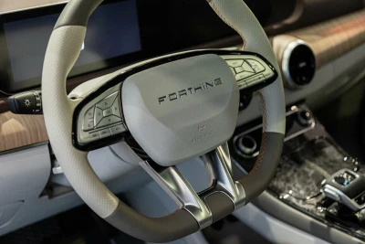 Автомобиль Forthing Yacht, 1.5 л, передний привод, Робот, бензин в наличии в Краснодаре