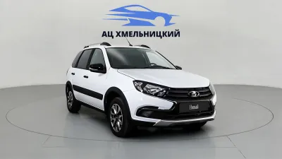 Автомобиль LADA Granta Универсал, 1.6 л, передний привод, МКПП, бензин в наличии в Новосибирск