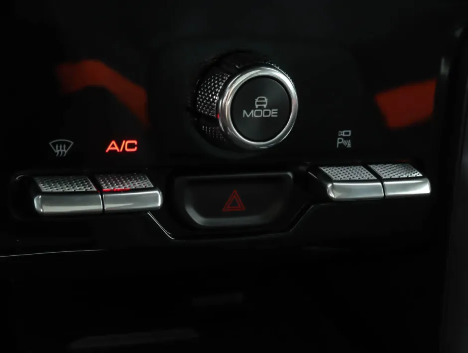 Автомобиль Haval Dargo, 2 л, полный привод, Робот, бензин в наличии в Самаре