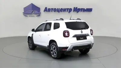 Автомобиль Renault Duster, 1.3 л, полный привод, Вариатор, бензин в наличии в Омске