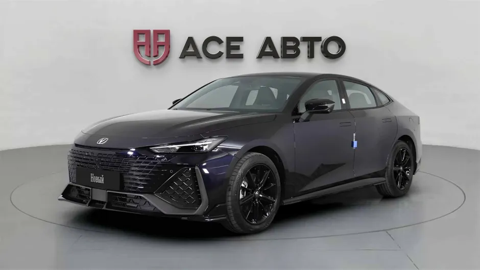 Автомобиль Changan UNI-V, 1.5 л, передний привод, Робот, бензин в наличии в Самаре