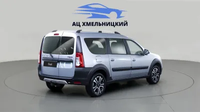 Автомобиль LADA Largus Cross 5 мест, 1.6 л, передний привод, МКПП, бензин в наличии в Новосибирск