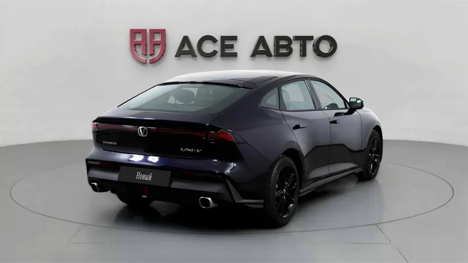Автомобиль Changan UNI-V, 1.5 л, передний привод, Робот, бензин в наличии в Самаре