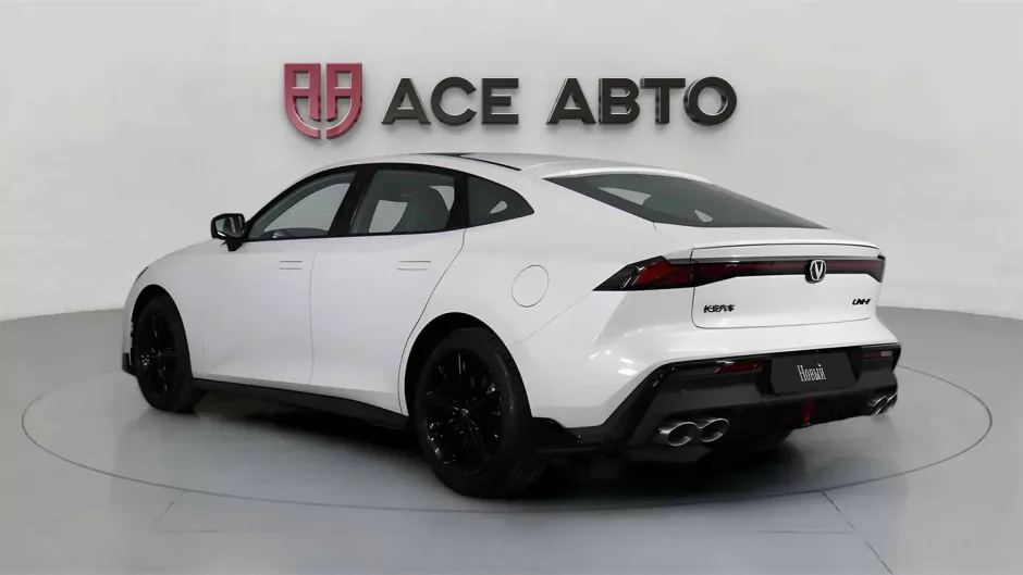 Автомобиль Changan UNI-V, 1.5 л, передний привод, Робот, бензин в наличии в Самаре