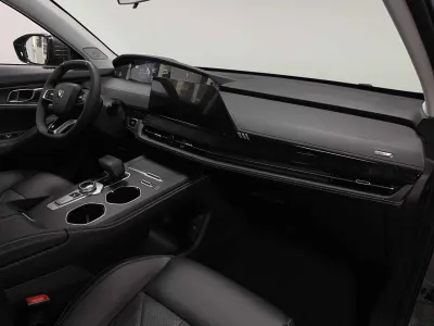 Автомобиль Changan UNI-K, 2 л, передний привод, АКПП, бензин в наличии в Новосибирск