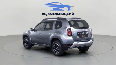 Автомобиль Renault Duster, 1.6 л, передний привод, МКПП, бензин в наличии в Новосибирск