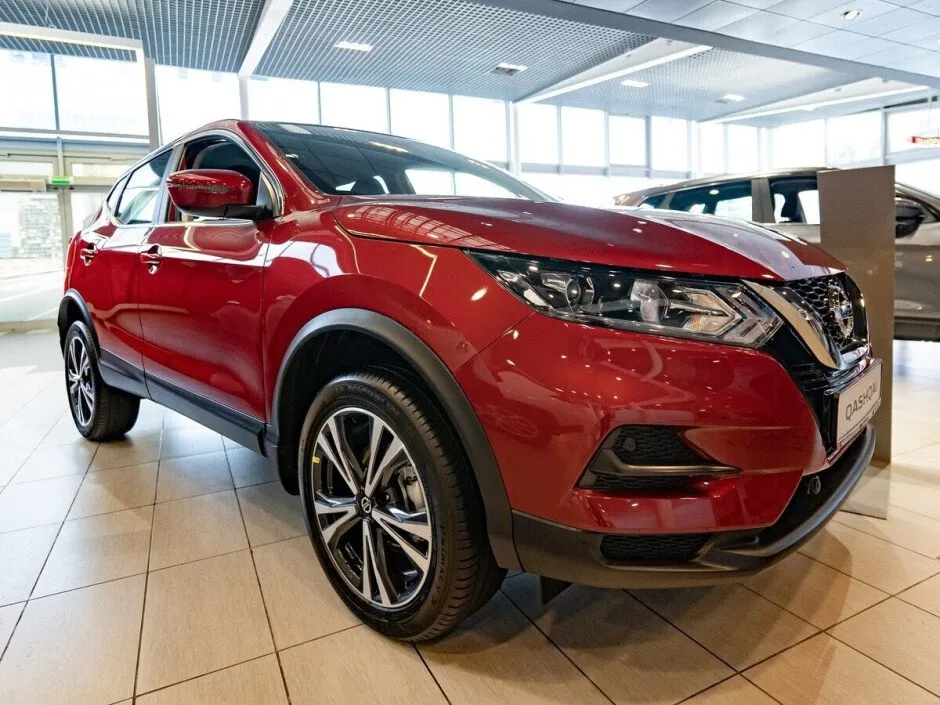 Автомобиль Nissan Qashqai, 1.2 л, передний привод, Вариатор, бензин в наличии в Санкт-Петербург