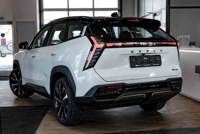 Автомобиль Geely Atlas, 2 л, передний привод, Робот, бензин в наличии в Краснодаре