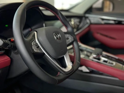 Автомобиль Changan CS85COUPE, 2 л, передний привод, АКПП, бензин в наличии в Краснодаре