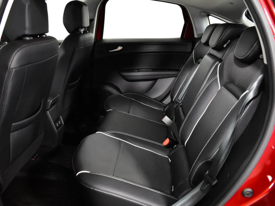 Автомобиль Renault Arkana, 1.6 л, передний привод, Вариатор, бензин в наличии в Краснодаре