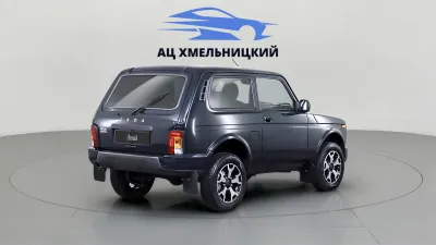 Автомобиль LADA Niva Legend 3D, 1.7 л, полный привод, МКПП, бензин в наличии в Новосибирск