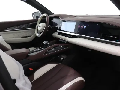 Автомобиль Geely Monjaro, 2 л, полный привод, АКПП, бензин в наличии в Новосибирск