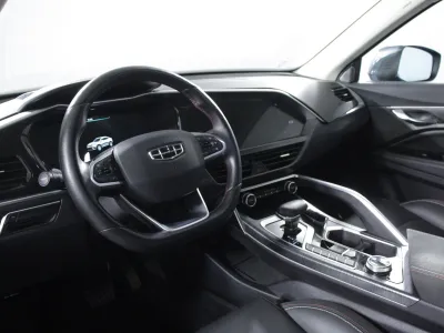 Автомобиль Geely Tugella, 2 л, полный привод, АКПП, бензин в наличии в Новосибирск