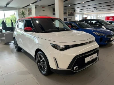 Автомобиль Kia Soul, 1.6 л, передний привод, АКПП, бензин в наличии в Краснодаре