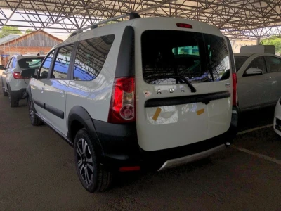 Автомобиль LADA Largus Cross 5 мест, 1.6 л, передний привод, МКПП, бензин в наличии в Краснодаре