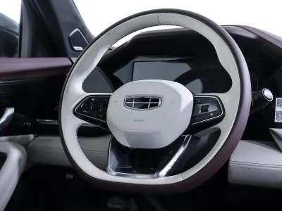 Автомобиль Geely Monjaro, 2 л, полный привод, АКПП, бензин в наличии в Новосибирск