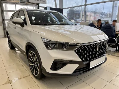 Автомобиль FAW Bestune T77, 1.5 л, передний привод, Робот, бензин в наличии в Краснодаре