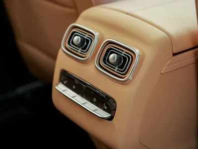 Автомобиль JAECOO J8, 2 л, полный привод, Робот, бензин в наличии в Санкт-Петербург