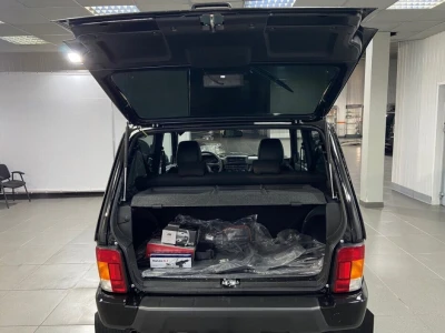 Автомобиль LADA Niva Legend 3D, 1.7 л, полный привод, МКПП, бензин в наличии в Новосибирске