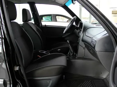Автомобиль LADA Niva Travel, 1.7 л, полный привод, МКПП, бензин в наличии в Новосибирске