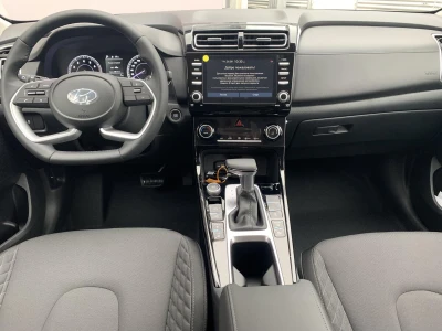 Автомобиль Hyundai Creta, 1.6 л, полный привод, МКПП, бензин в наличии в Краснодаре