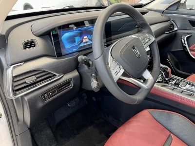 Автомобиль FAW Bestune T77, 1.5 л, передний привод, Робот, бензин в наличии в Краснодаре