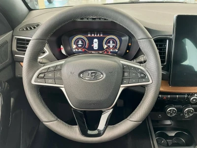Автомобиль LADA Vesta Cross, 1.6 л, передний привод, МКПП, бензин в наличии в Новосибирске
