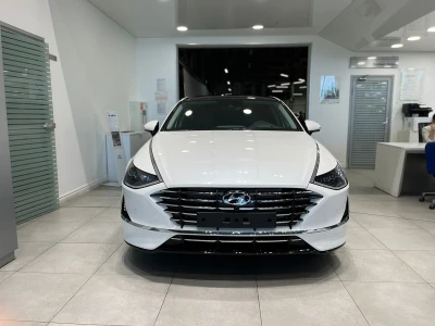 Автомобиль Hyundai Sonata, 2.5 л, передний привод, АКПП, бензин в наличии в Екатеринбург