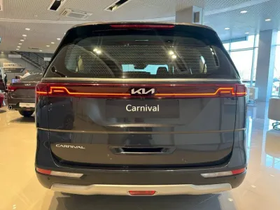 Автомобиль Kia Carnival, 2.2 л, передний привод, АКПП, дизель в наличии в Краснодаре