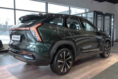 Автомобиль Geely Atlas, 2 л, передний привод, Робот, бензин в наличии в Краснодаре