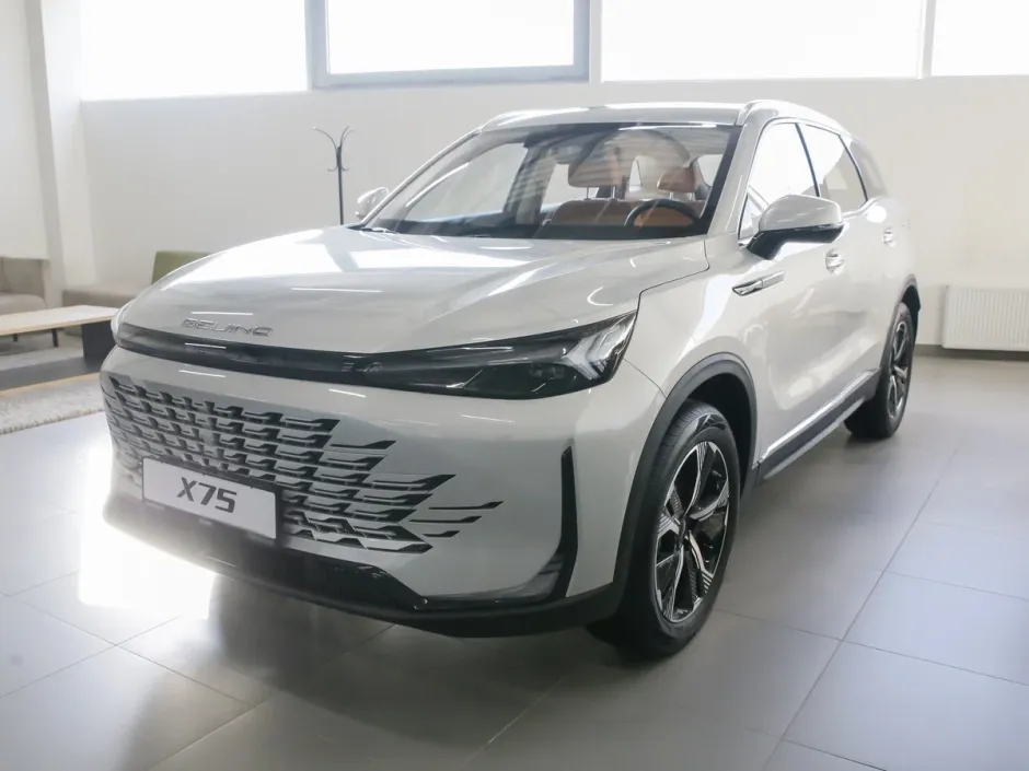 Автомобиль BAIC X75, 1.5 л, передний привод, Робот, бензин в наличии в Екатеринбург