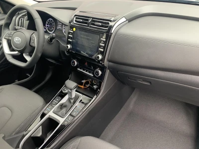 Автомобиль Hyundai Creta, 1.6 л, полный привод, МКПП, бензин в наличии в Краснодаре