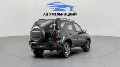 Автомобиль LADA Niva Travel, 1.7 л, полный привод, МКПП, бензин в наличии в Новосибирск