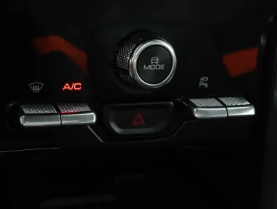 Автомобиль Haval Dargo, 2 л, полный привод, Робот, бензин в наличии в Новосибирск