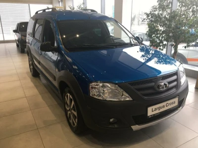 Автомобиль LADA Largus Cross 5 мест, 1.6 л, передний привод, МКПП, бензин в наличии в Краснодаре