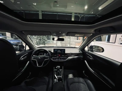 Автомобиль JAC JS4, 1.5 л, передний привод, Вариатор, бензин в наличии в Екатеринбургe