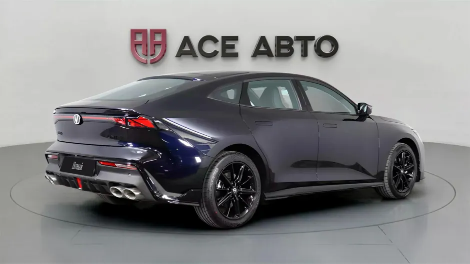 Автомобиль Changan UNI-V, 1.5 л, передний привод, Робот, бензин в наличии в Самаре