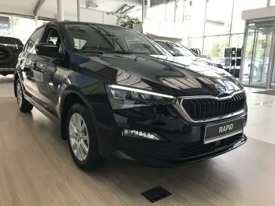 Автомобиль Skoda Rapid, 1.6 л, передний привод, АКПП, бензин в наличии в Тюмени
