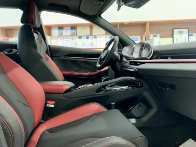 Автомобиль Geely Coolray, 1.5 л, передний привод, Робот, бензин в наличии в Краснодаре