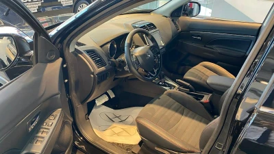 Автомобиль Mitsubishi ASX, 2 л, полный привод, Вариатор, бензин в наличии в Краснодаре