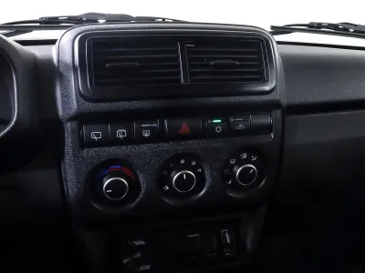 Автомобиль LADA Niva Legend 3D, 1.7 л, полный привод, МКПП, бензин в наличии в Кемерово