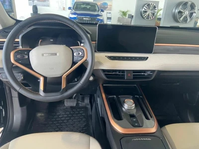 Автомобиль Haval Jolion, 1.5 л, полный привод, Робот, бензин в наличии в Краснодаре