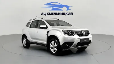 Автомобиль Renault Duster, 2 л, полный привод, МКПП, бензин в наличии в Новосибирск