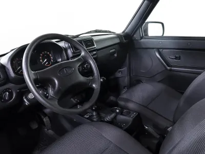 Автомобиль LADA Niva Legend 3D, 1.7 л, полный привод, МКПП, бензин в наличии в Кемерово