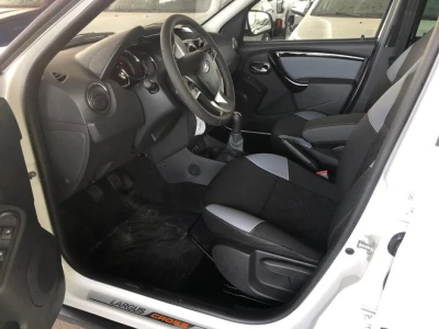 Автомобиль LADA Largus Cross 5 мест, 1.6 л, передний привод, МКПП, бензин в наличии в Краснодаре