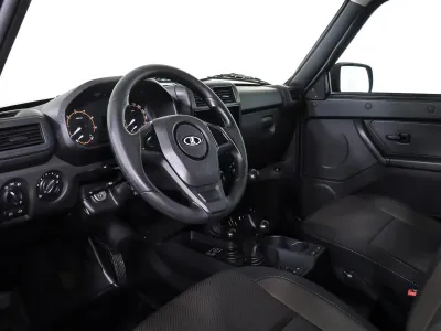 Автомобиль LADA Niva Legend 3D, 1.7 л, полный привод, МКПП, бензин в наличии в Новосибирск