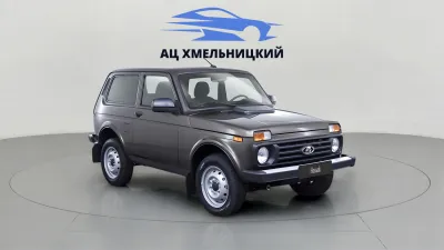 Автомобиль LADA Niva Legend 3D, 1.7 л, полный привод, МКПП, бензин в наличии в Новосибирск