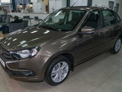 Автомобиль LADA Granta Cross, 1.6 л, передний привод, МКПП, бензин в наличии в Екатеринбургe